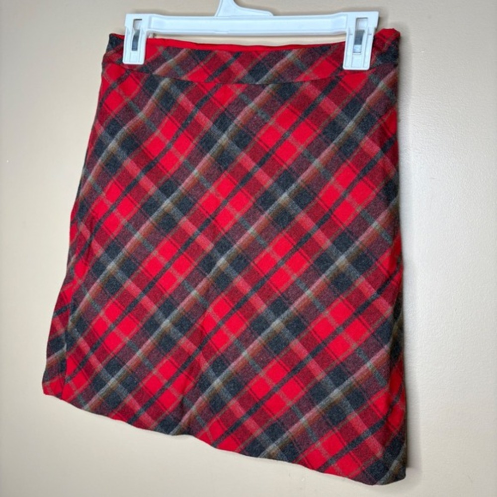 American‎ Eagle Outfitters Women's Sz 2 Plaid Skirt Red Wool Blend Academia